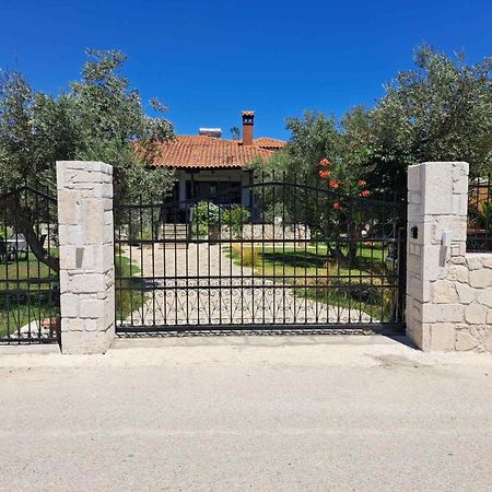 אורמוס פנגיאס Villa Joy מראה חיצוני תמונה